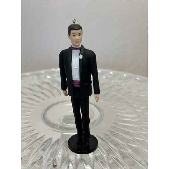 Vintage Lot Of 2‎ Hallmark Keepsake Holiday Barbie Ornaments 1990's Wedding Day - Picture 6 of 12